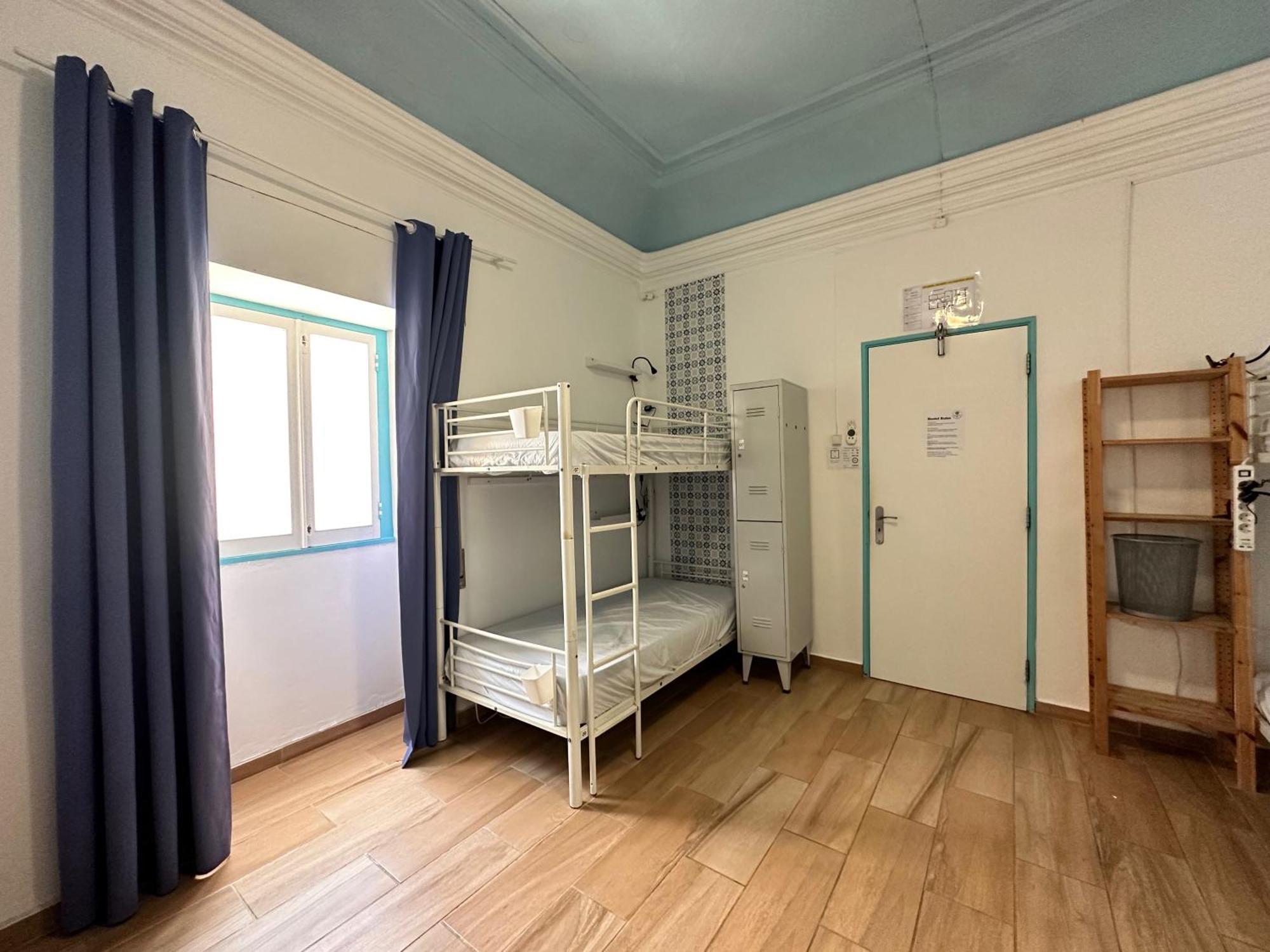 אלבופיירה Orange Terrace Hostel חדר תמונה