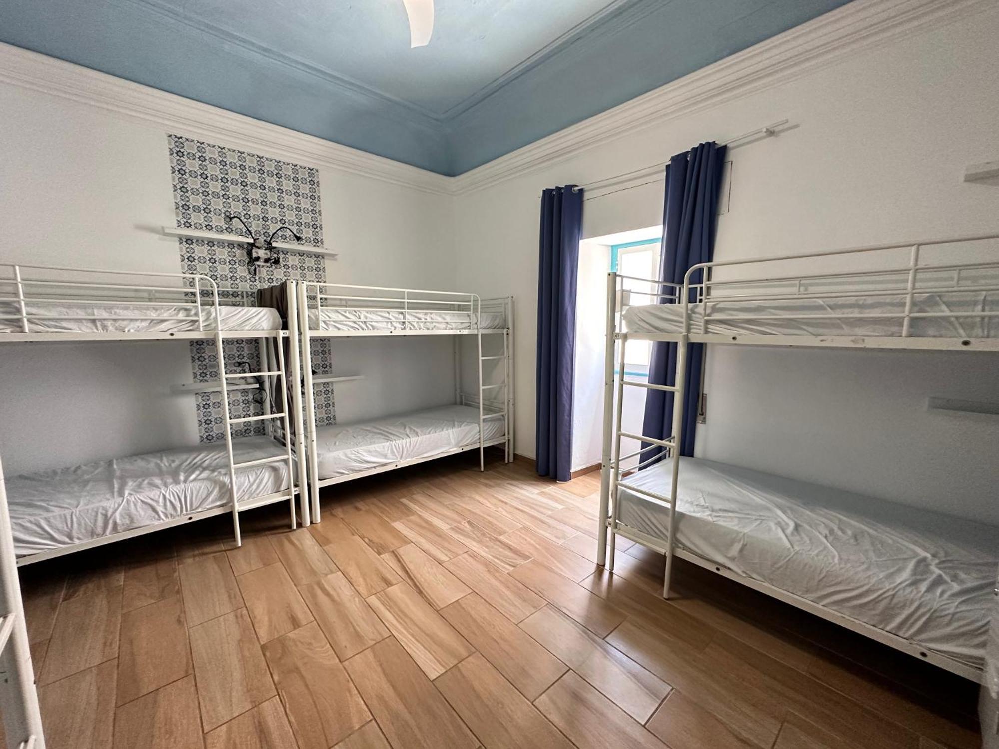 אלבופיירה Orange Terrace Hostel חדר תמונה