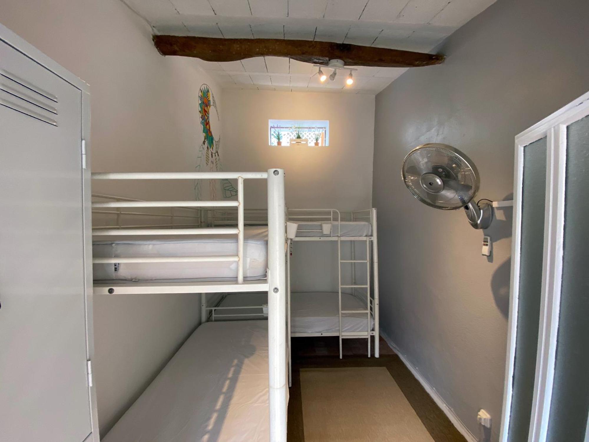 אלבופיירה Orange Terrace Hostel חדר תמונה